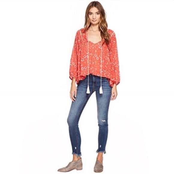 ✨ Free People daisy print red peasant blouse✨ - Picture 7 of 13